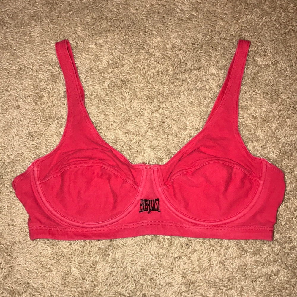 🧚🏼‍♀️Everlast sports bra